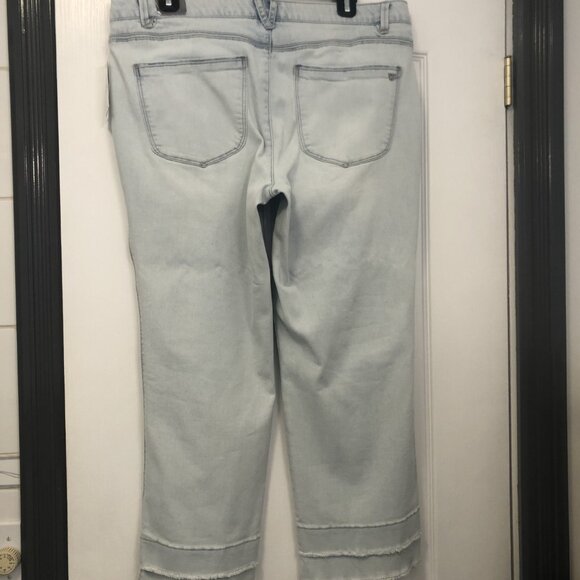 Wit and Wisdom Denim Jeans - Picture 3 of 4
